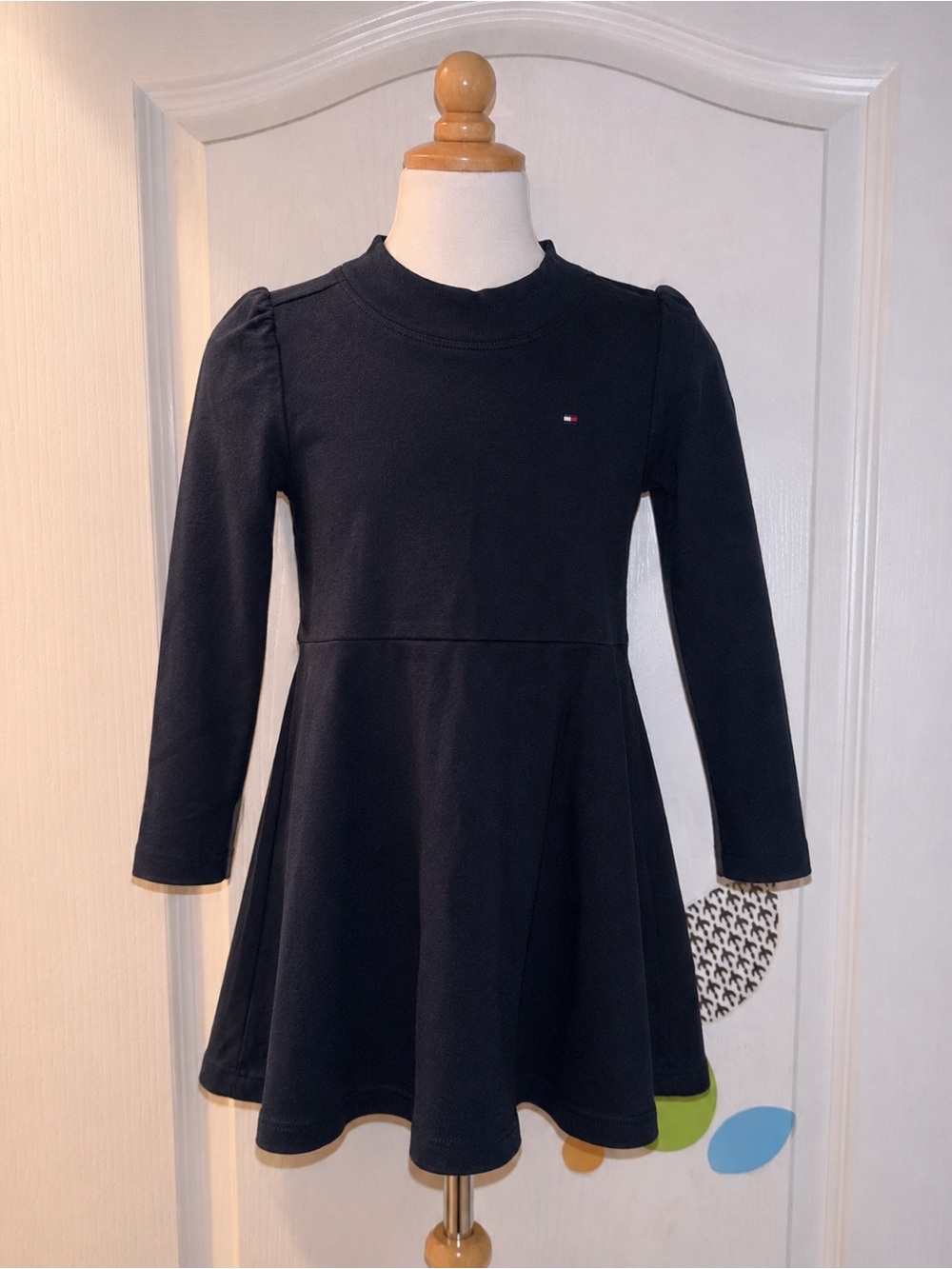 Tommy Hilfiger Kids Navy Blue Long Sleeved Knit Dress Girl size 6